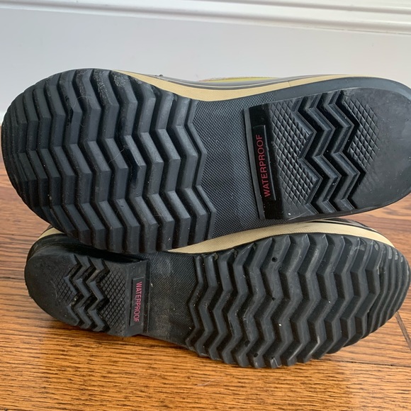 Sorel Pink Winter Snow Boot Faux Fur NY1443-600 Youth Size US… - Picture 5 of 6